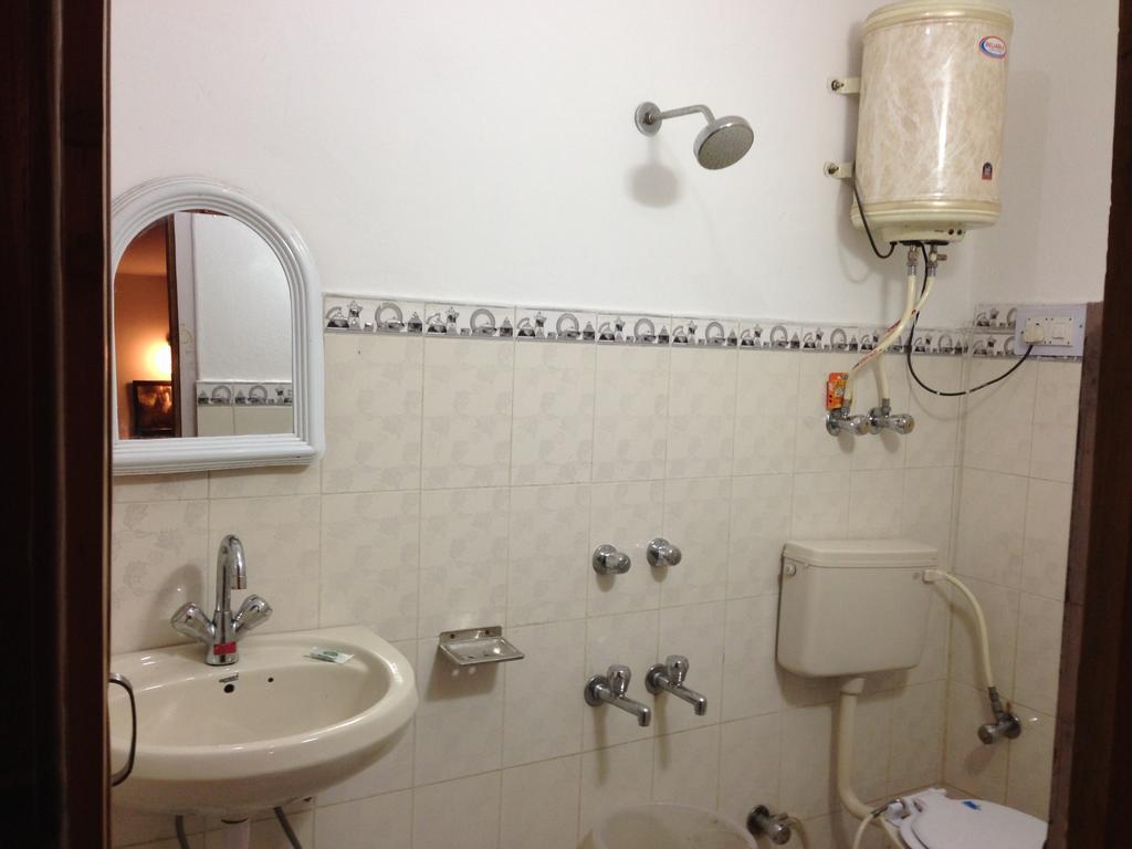 Akash Hills Hotel Manāli 部屋 写真